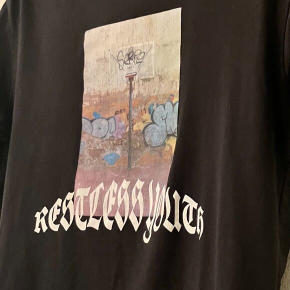 H&M Restless Youth Black Relaxed Fit Men's Size Extra Small T-Shirt Men's XS - Picture 3 of 6